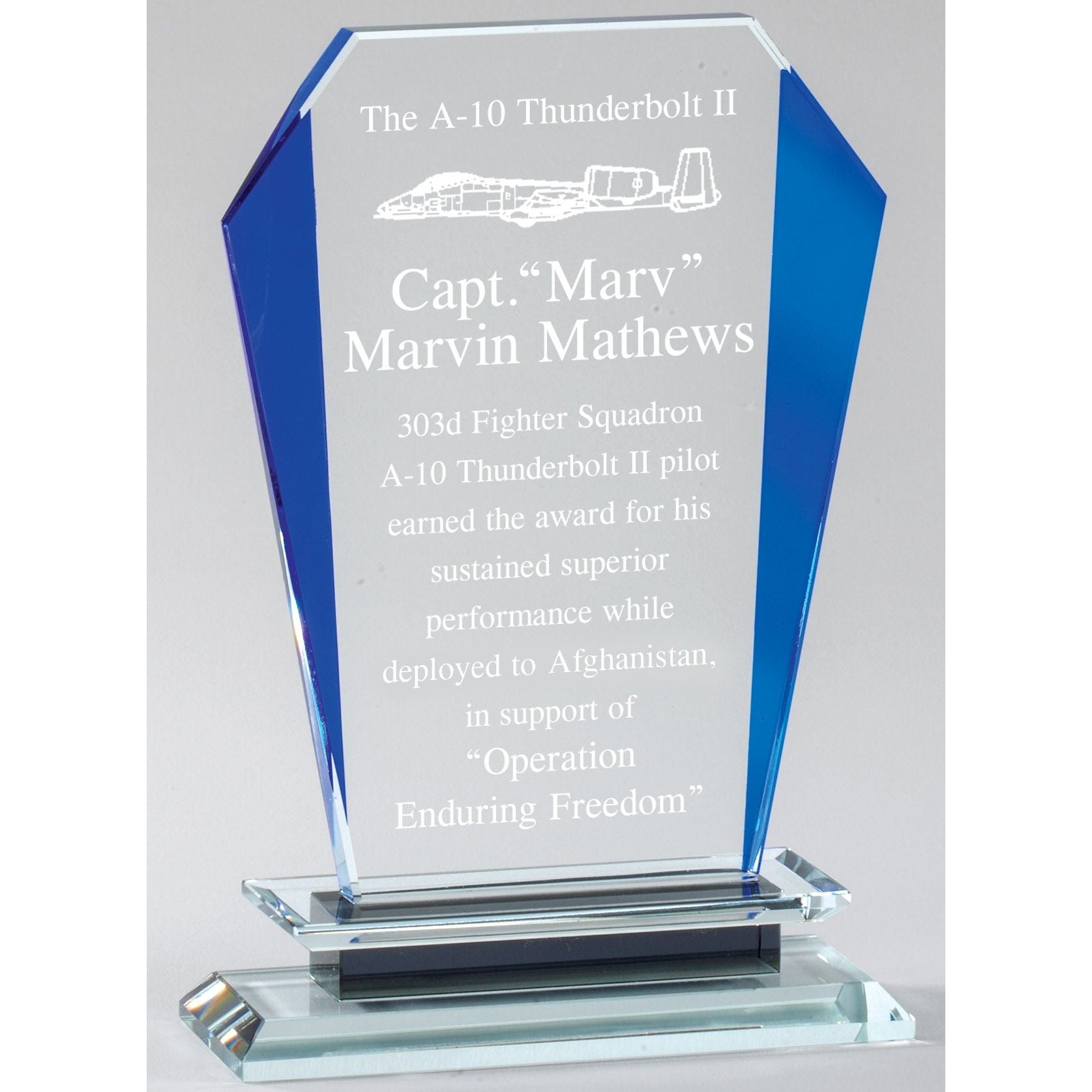 Trophée et gravure DMV